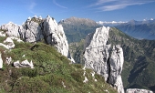 24 Tra blocchi di bianca dolomia....